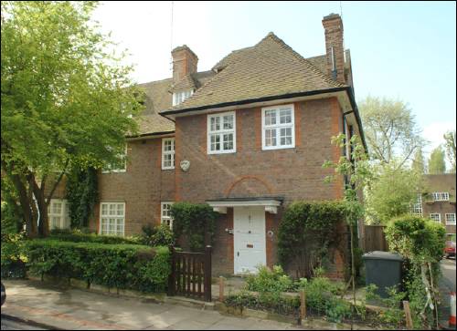 70 Corringham Road